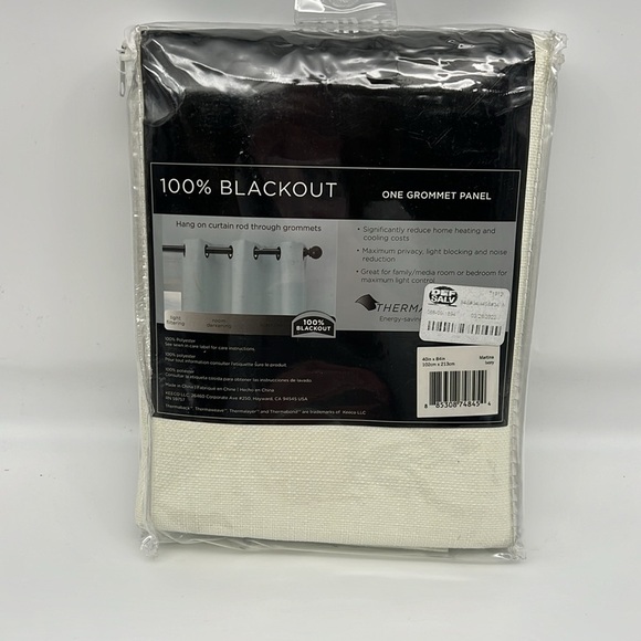 Eclipse absolute zero 100% Blackout Panel Grommet Martina Ivory 40” x 84” - Picture 2 of 2